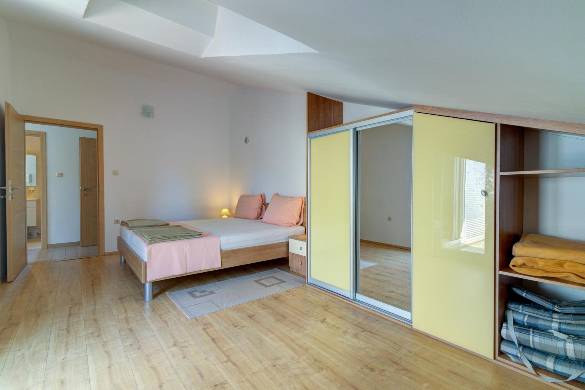 Apartmani Lili Novi Vinodolski Luaran gambar