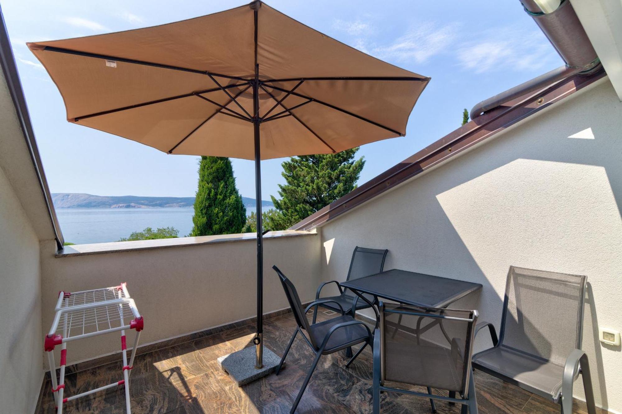 Apartmani Lili Novi Vinodolski Luaran gambar