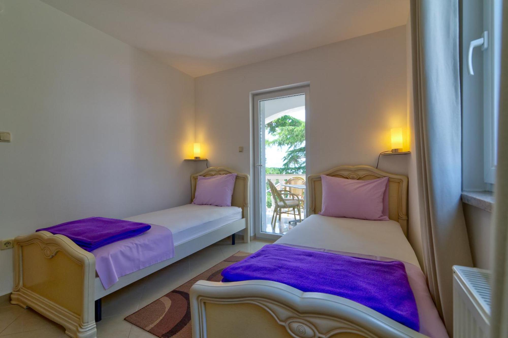 Apartmani Lili Novi Vinodolski Bilik gambar